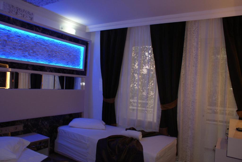 Behram Hotel Antalya Room photo